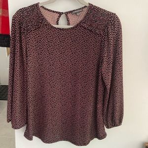 Adrianna Papell black/red/white top. Easy wear with quality styling. Medium